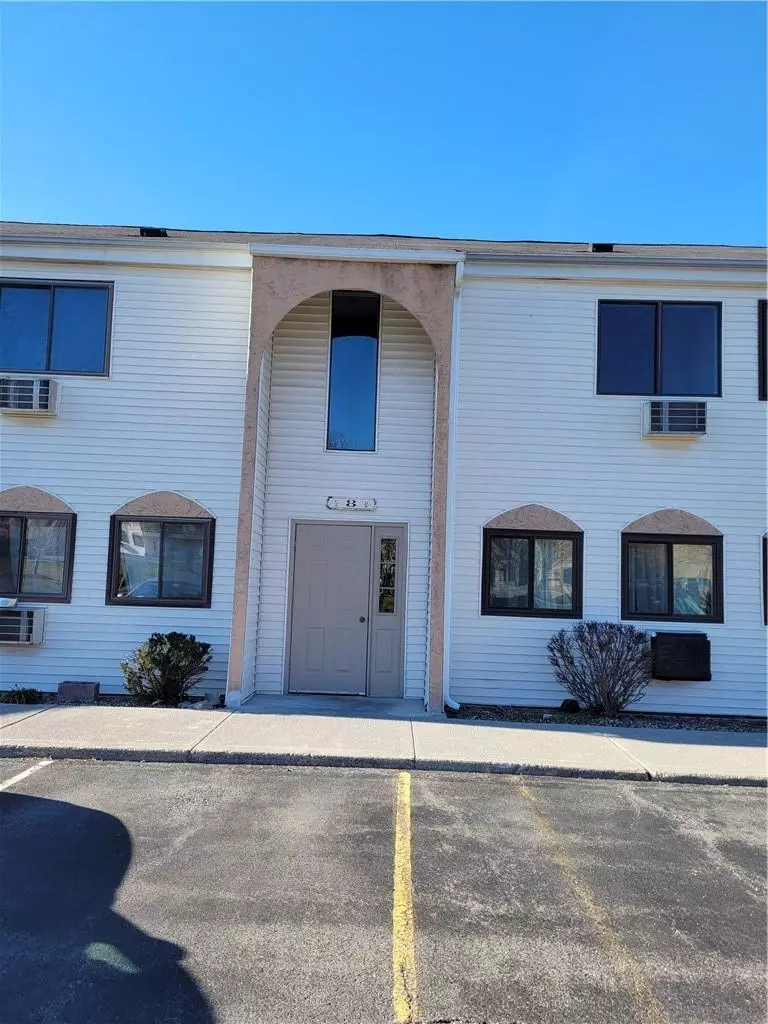 Wappingers Falls, NY 12590,8 Scarborough LN #D