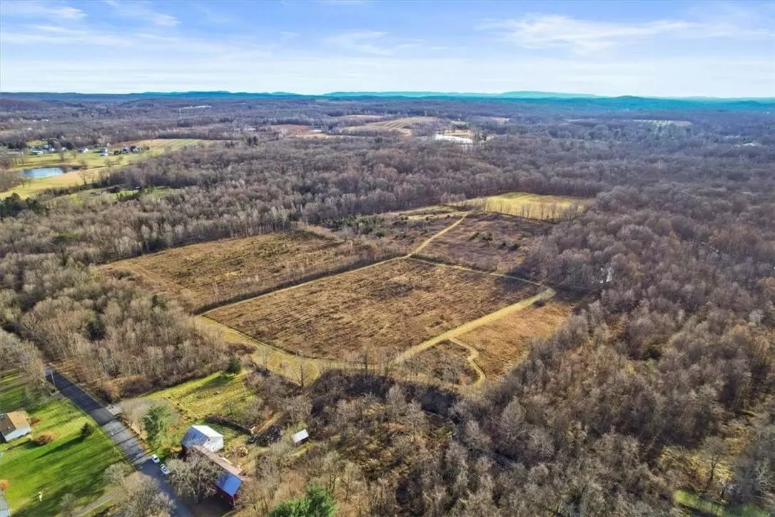 New Paltz, NY 12561,52 Allhusen RD