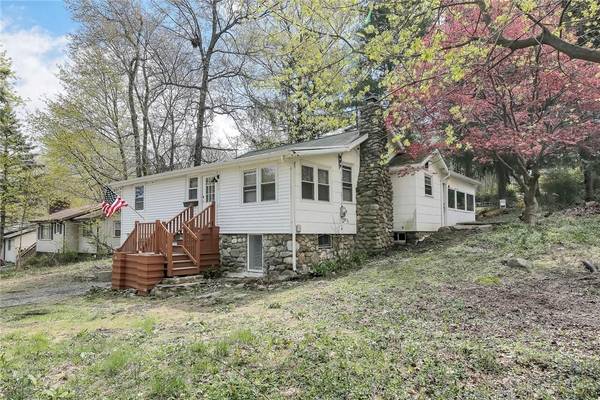 27 Laurel TRL, Monroe, NY 10950