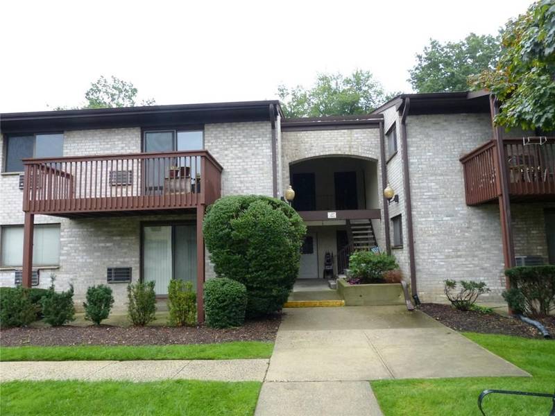 5 Secora RD #F8, Monsey, NY 10952