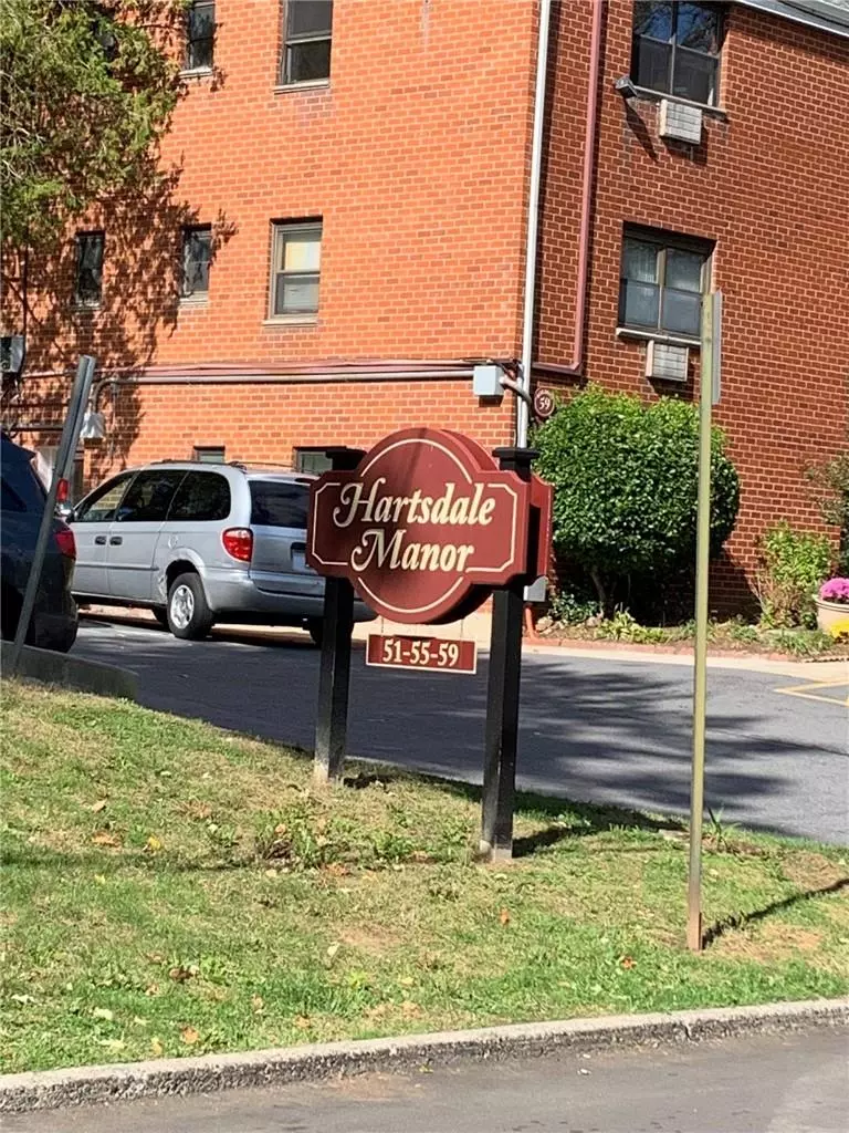 Hartsdale, NY 10530,55 Fieldstone DR #30