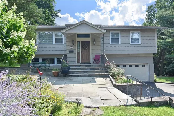 Dobbs Ferry, NY 10522,42 Chestnut Ridge WAY