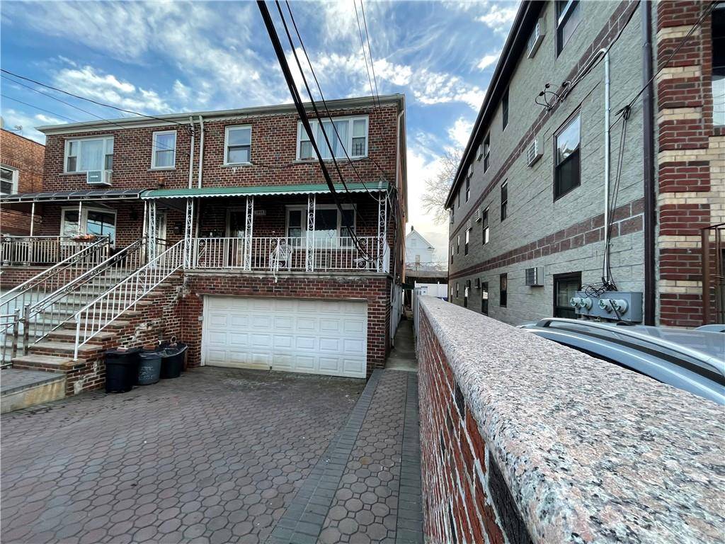 1942 Blackrock AVE, Bronx, NY 10472