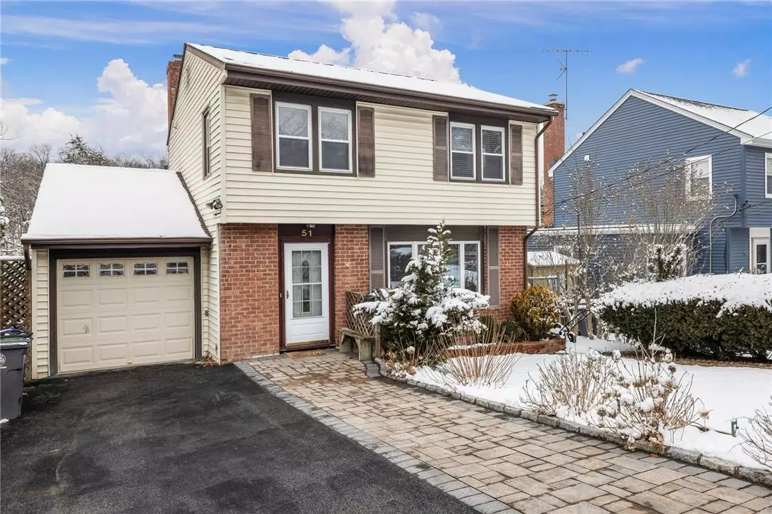 White Plains, NY 10604,51 Upland AVE