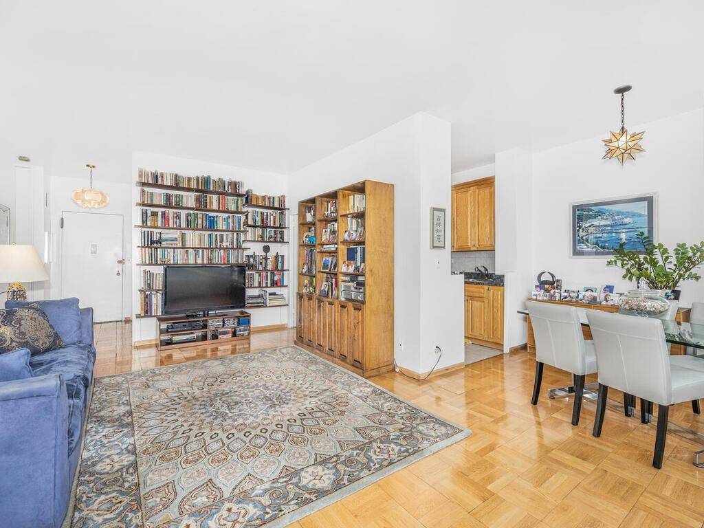 555 Kappock ST #4U, Bronx, NY 10463