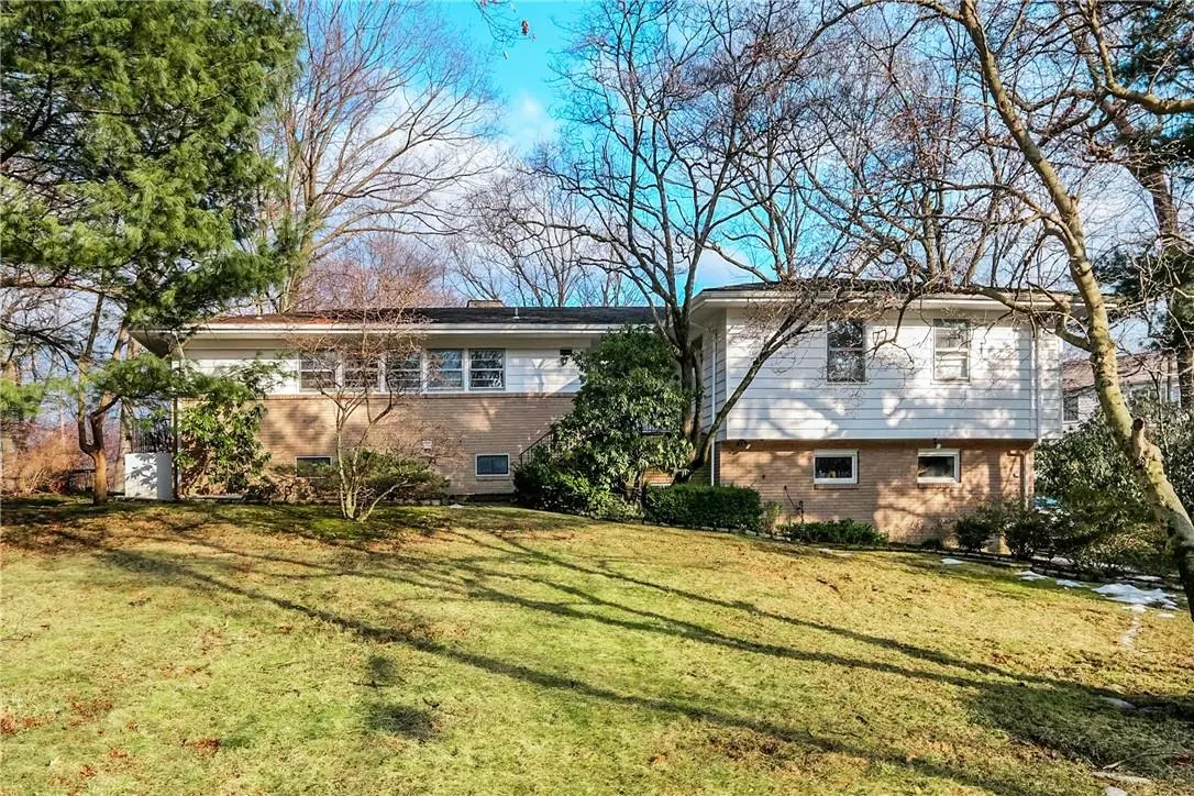 Rye Brook, NY 10573,15 Eagles Bluff