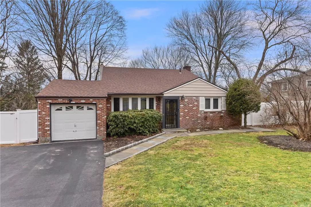 Yorktown Heights, NY 10598,3407 Lorelei DR