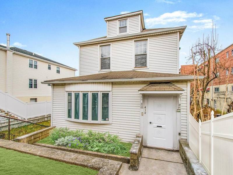 412 Swinton AVE, Bronx, NY 10465