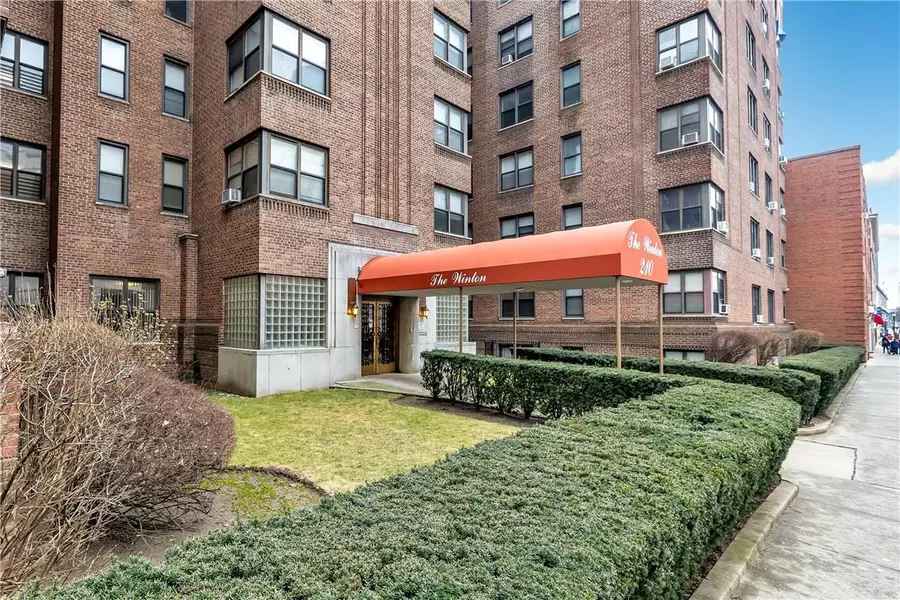 210 Martine AVE #5G, White Plains, NY 10601