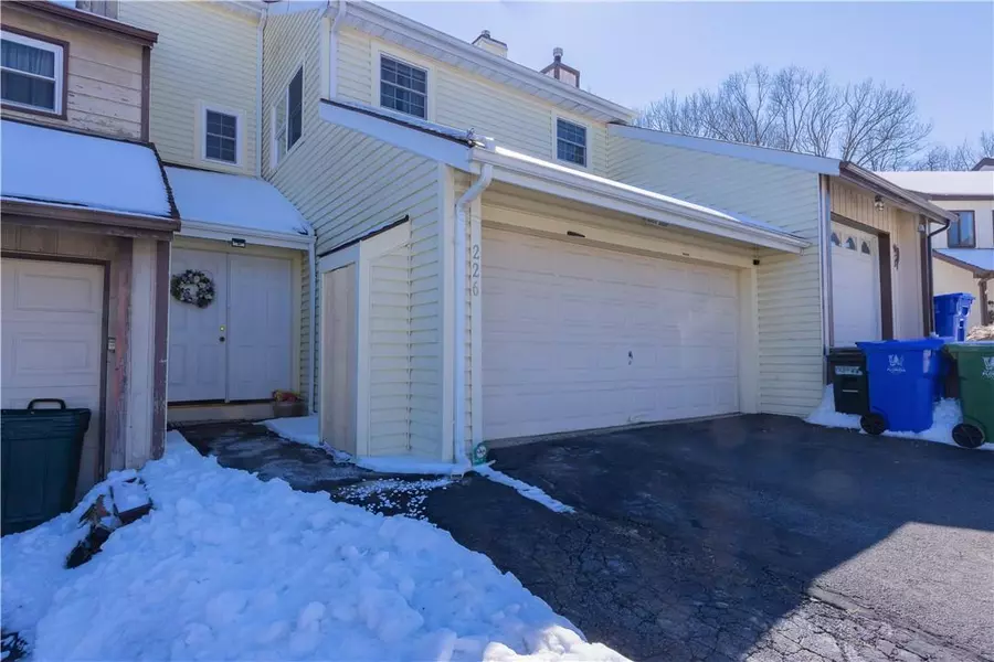 226 Country Club DR, Florida, NY 10921