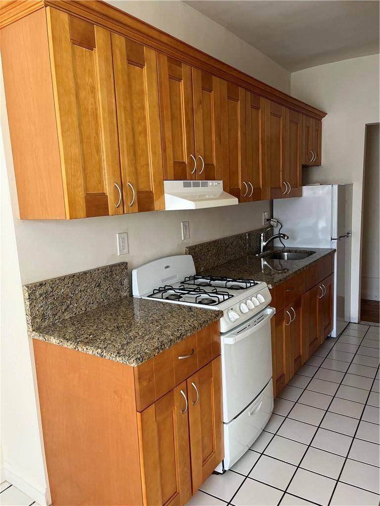 88 Lincoln AVE #2B, Pelham, NY 10803