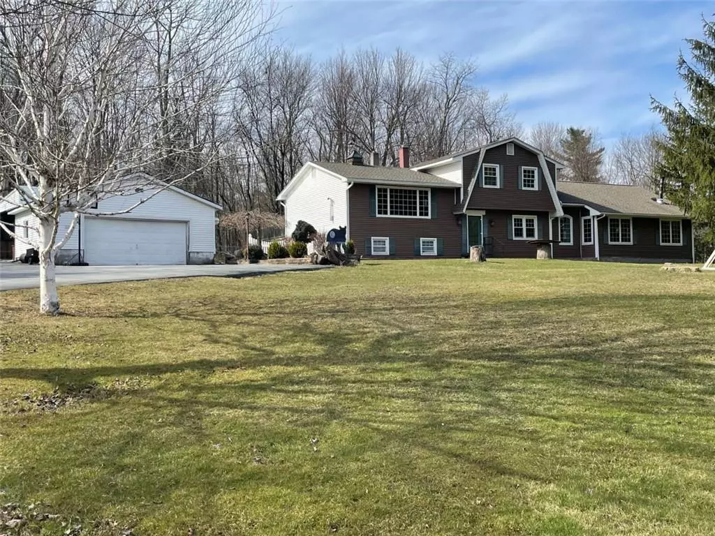 Pine Bush, NY 12566,40 Dellenbaugh RD