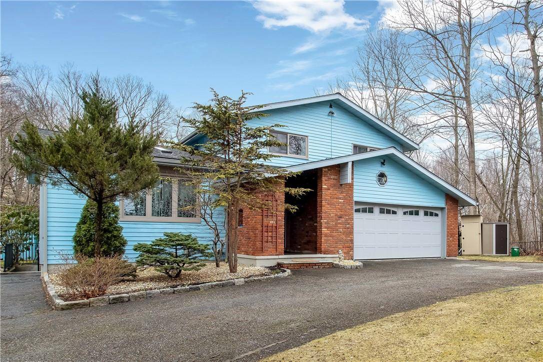 Brewster, NY 10509,84 Maple Wood DR