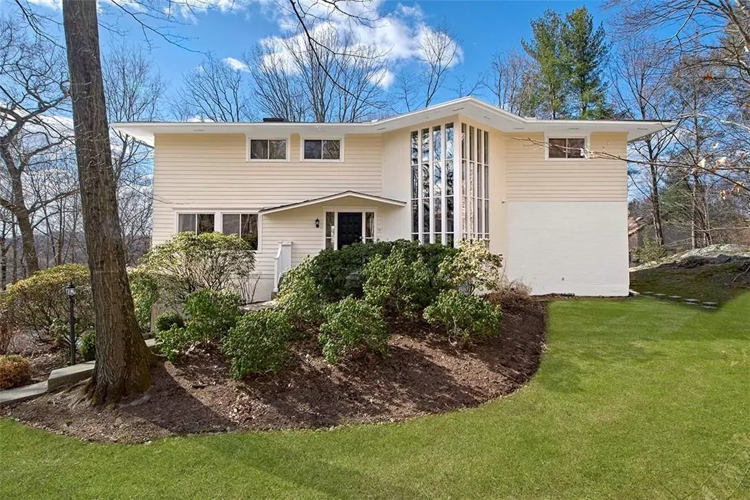 Chappaqua, NY 10514,2 Neustadt LN