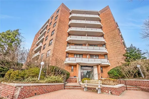 325 King ST #1L, Port Chester, NY 10573