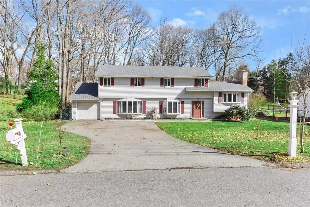 Cortlandt Manor, NY 10567,38 Winthrop DR