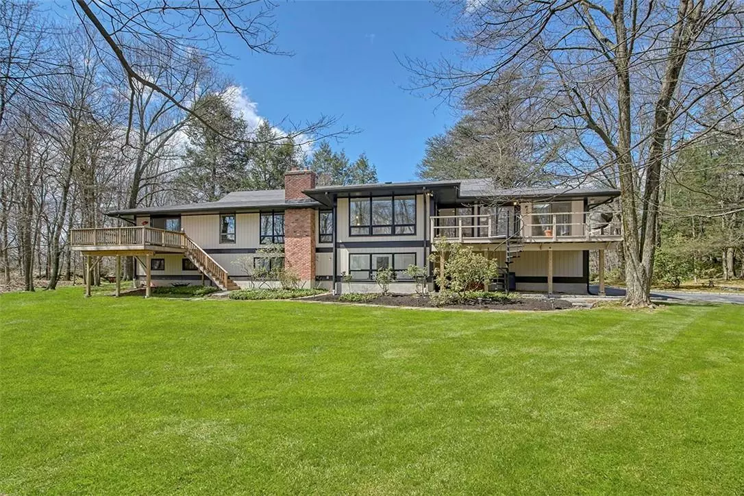 Chappaqua, NY 10514,9 Tanglewild PL