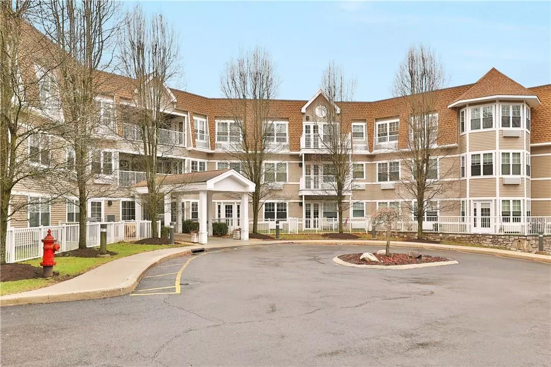 Mount Kisco, NY 10549,310 Sutton DR
