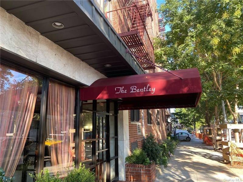 2015 St. Paul AVE #1G, Bronx, NY 10461