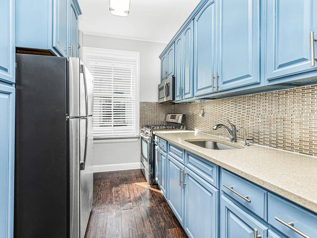 Bronx, NY 10472,1323 Saint Lawrence AVE