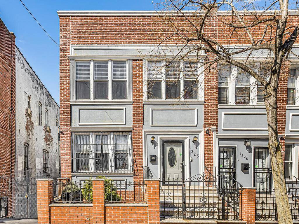 1323 Saint Lawrence AVE, Bronx, NY 10472