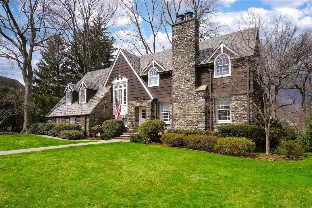 Bronxville, NY 10708,50 Highland CIR