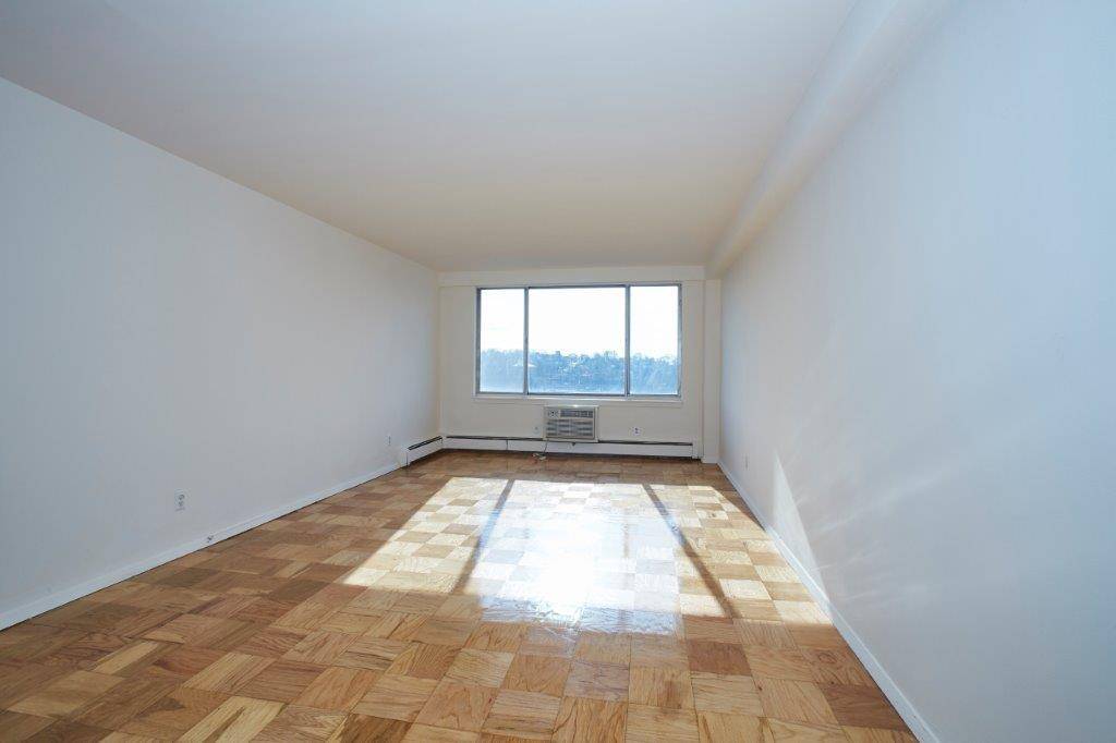 125 Lake ST #12-K North, White Plains, NY 10604