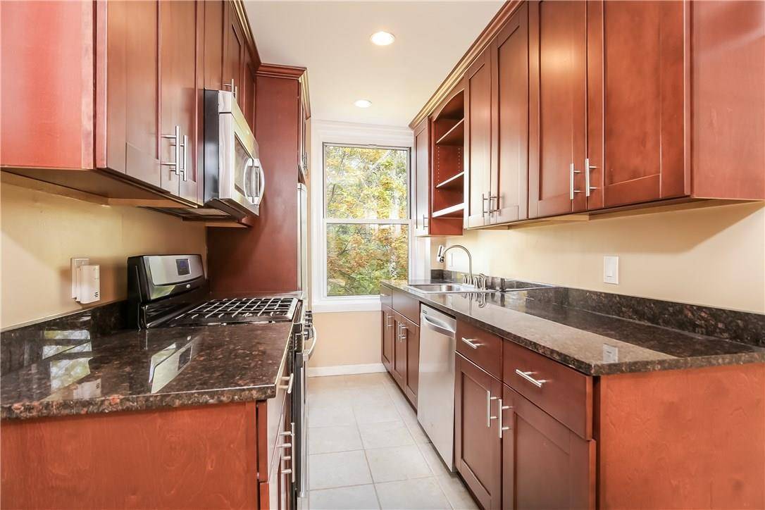 64 Sagamore RD #B7, Bronxville, NY 10708
