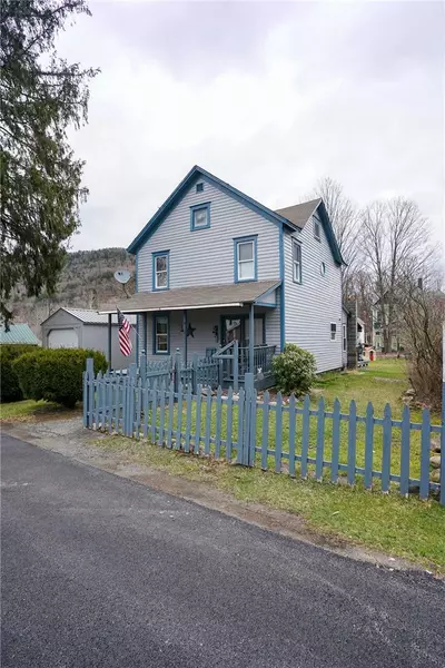 46 Middle ST, East Branch, NY 13783