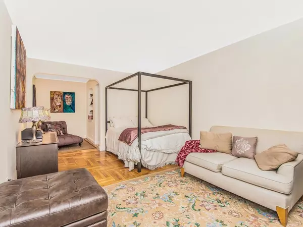 3015 Riverdale AVE #2G,  Bronx,  NY 10463