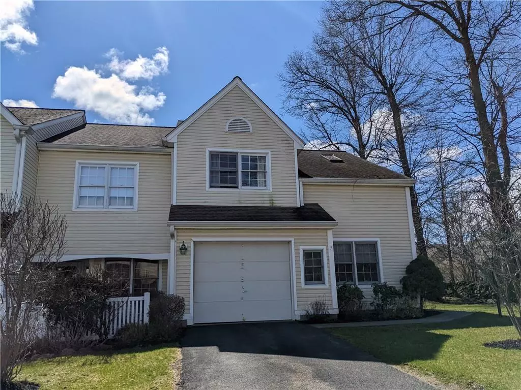 Fishkill, NY 12524,7 Wellington CT