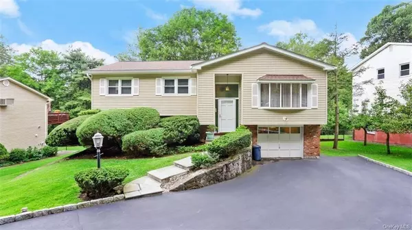 36 Lake Shore DR, Pleasantville, NY 10570