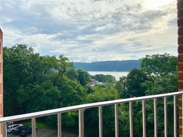 555 Broadway #5D, Hastings-on-hudson, NY 10706