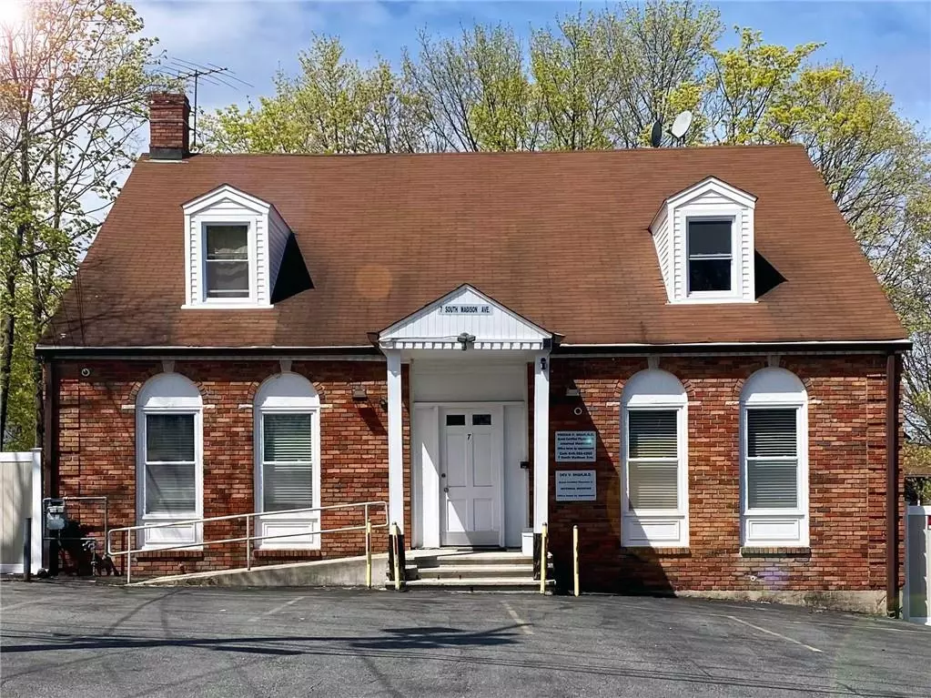 Spring Valley, NY 10977,7 S Madison AVE #2