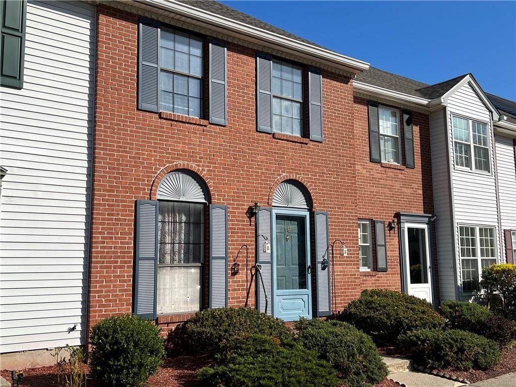 19 Moore LN, Washingtonville, NY 10992