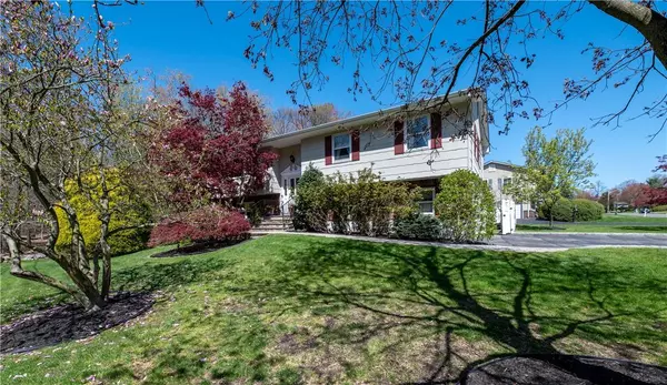 171 Gatto LN, Pearl River, NY 10965