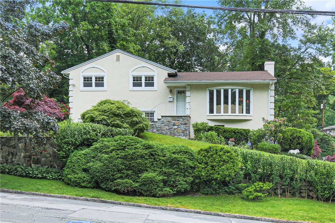 14 Kenneth RD, White Plains, NY 10605