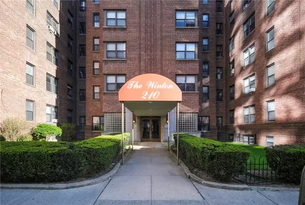 210 Martine AVE #2N, White Plains, NY 10601