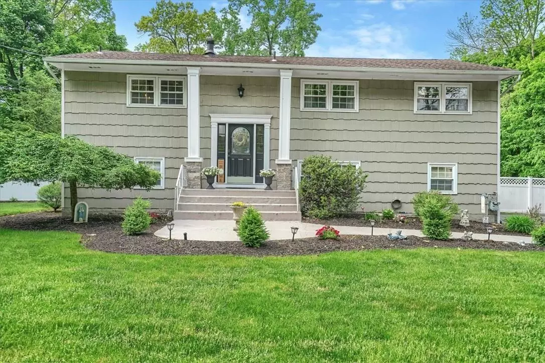 Suffern, NY 10901,9 Campbell AVE