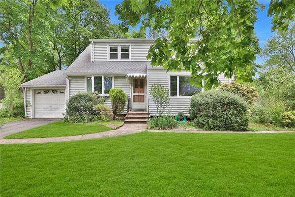 24 Wright ST, Pearl River, NY 10965