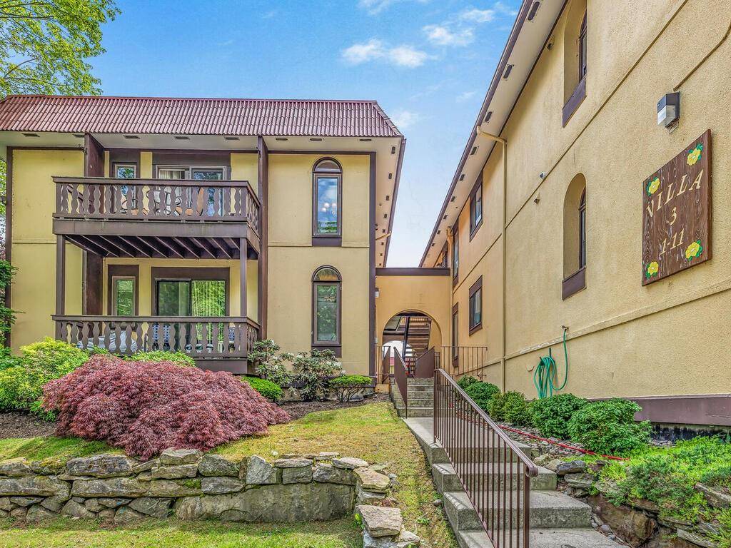 3 Granada CRES #10, White Plains, NY 10603