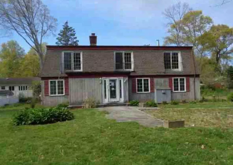 Huntington Station, NY 11746,205 Corey PL