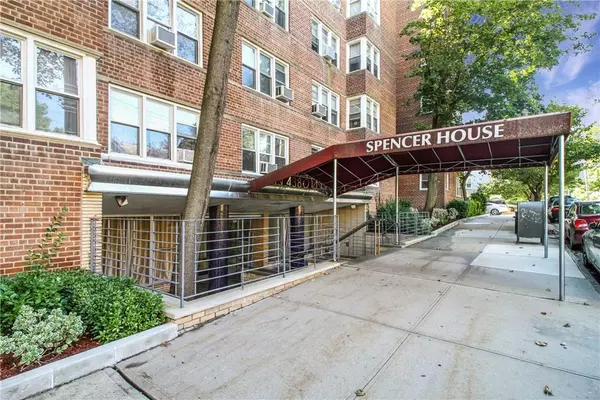 4380 Vireo AVE #4T, Bronx, NY 10470