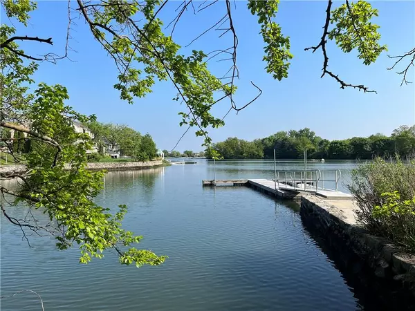 New Rochelle, NY 10801,13 Dock Pathway