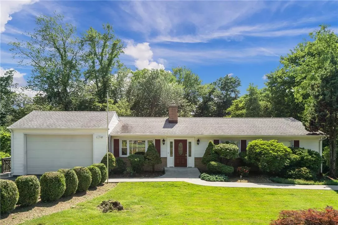Ossining, NY 10562,25 Lakeview RD