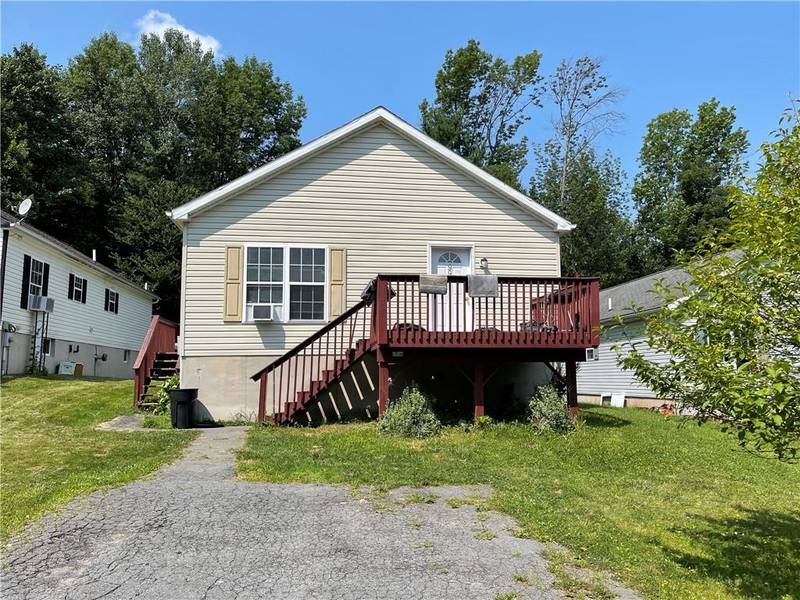 99 Timber Hill LN, South Fallsburg, NY 12779