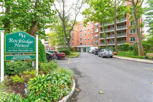 Hartsdale, NY 10530,177 E Hartsdale AVE #6UV