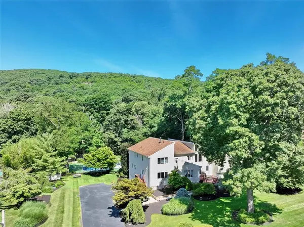 5 Henry CT, Suffern, NY 10901