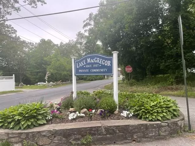 51 Macgregor DR, Mahopac, NY 10541