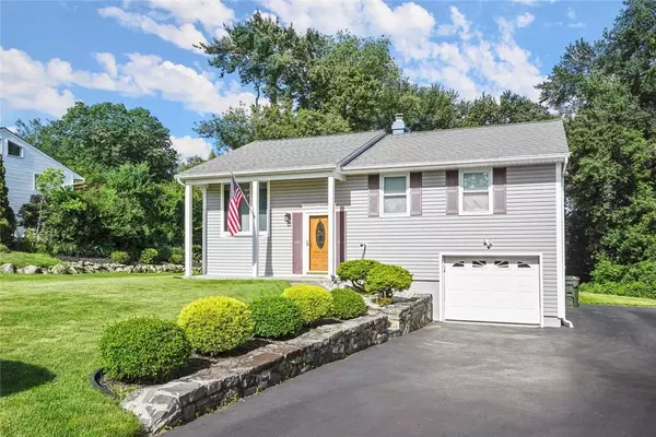 Mahopac, NY 10541,4 Pike PL